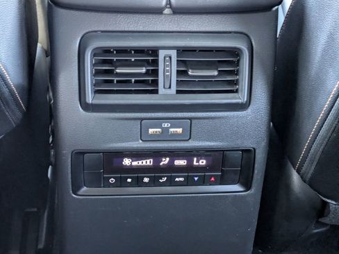 Used 2025 MAZDA CX-90 3.3 Turbo w/ Select Package image 15