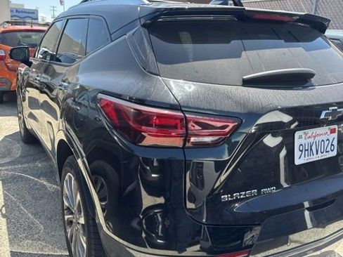 Used 2023 Chevrolet Blazer Premier AWD/4WD image 2