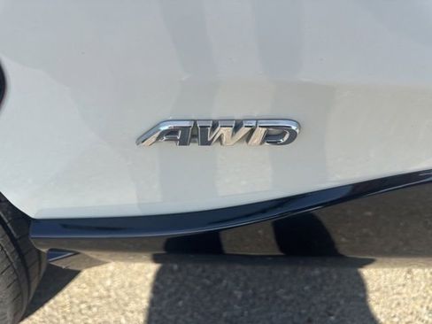 Used 2022 Toyota RAV4 SE w/ Convenience Package AWD/4WD image 7