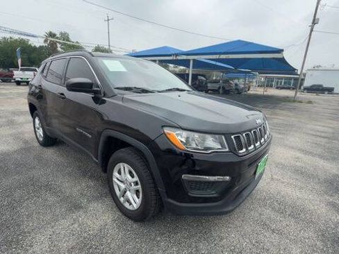 Used 2020 Jeep Compass Sport AWD/4WD image 2