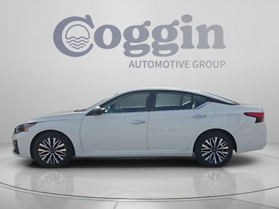 Used 2025 Nissan Altima 2.5 SV