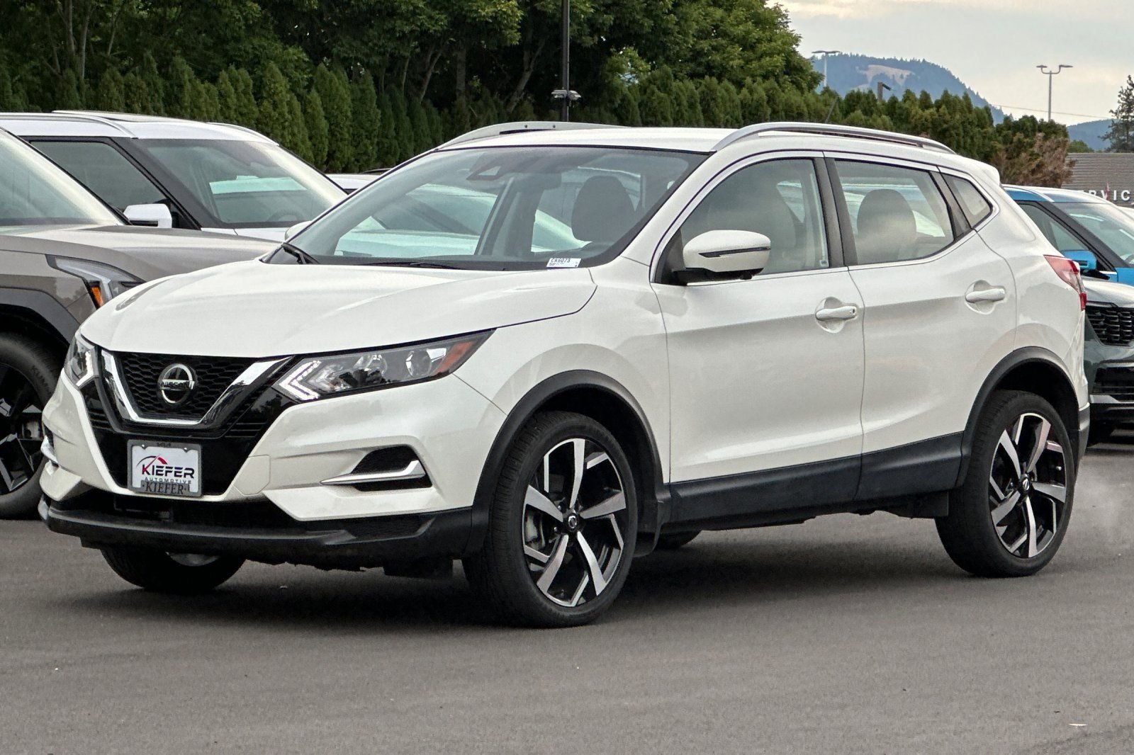 Used 2022 Nissan Rogue Sport SL AWD/4WD image 8