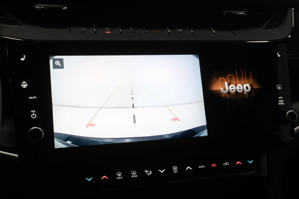 New 2026 Jeep Grand Cherokee L 4WD image 21