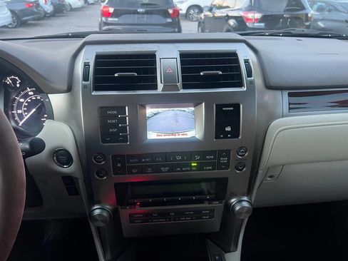 Used 2010 Lexus GX 460 image 23