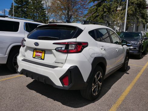 Used 2024 Subaru Crosstrek 2.0i Premium w/ Crosstrek Mirror Package AWD/4WD image 5