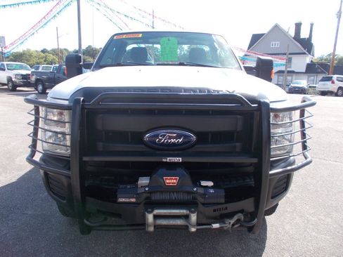 Used 2016 Ford F250 XL w/ Power Equipment Group AWD/4WD image 2