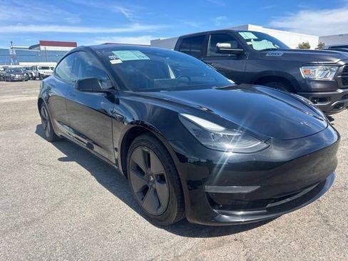 Used 2021 Tesla Model 3 Standard Range Plus RWD image 3