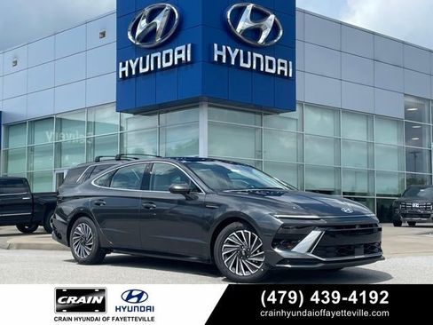 New 2025 Hyundai Sonata Limited image 1