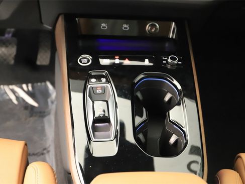 Used 2025 Audi A5 2.0T Prestige w/ 19" Wheel Package image 21