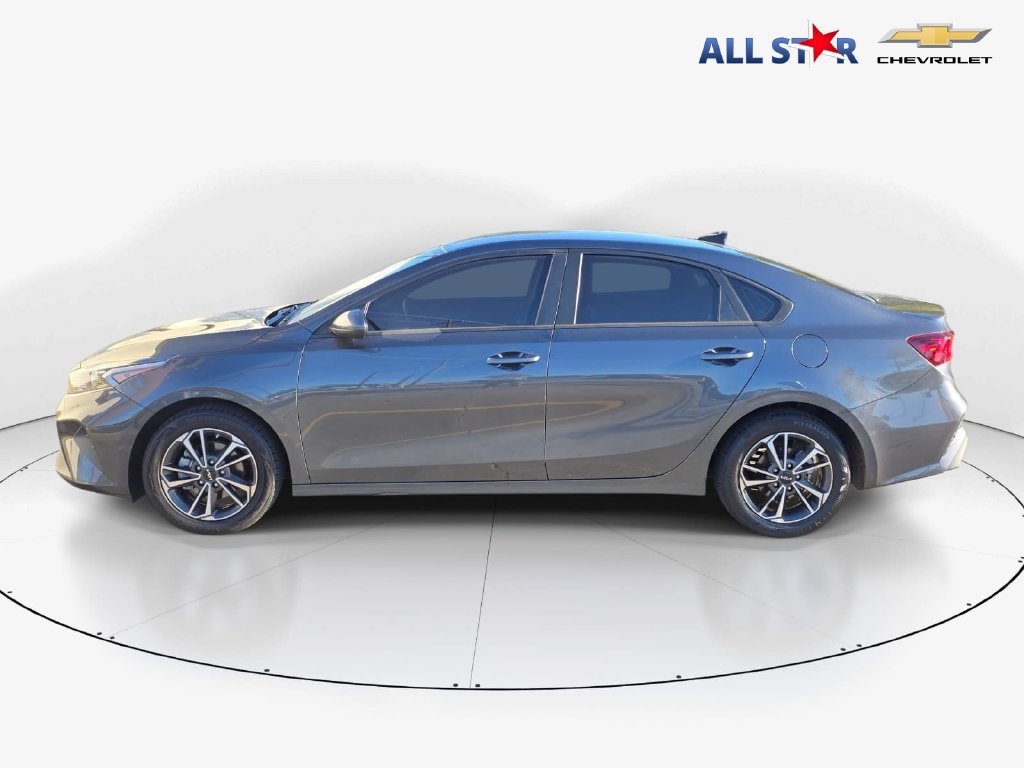 Used 2023 Kia Forte LXS FWD image 7