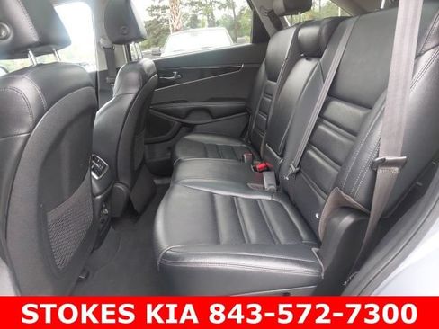 Used 2020 Kia Sorento EX AWD/4WD image 28