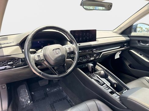 Used 2023 Honda Accord EX-L image 14