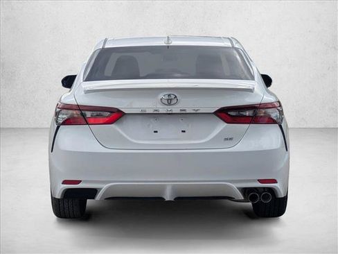 Used 2024 Toyota Camry SE FWD image 6