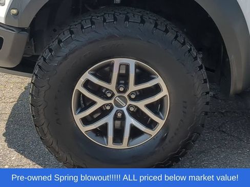 Used 2018 Ford F150 Raptor w/ Equipment Group 802A Luxury AWD/4WD image 18
