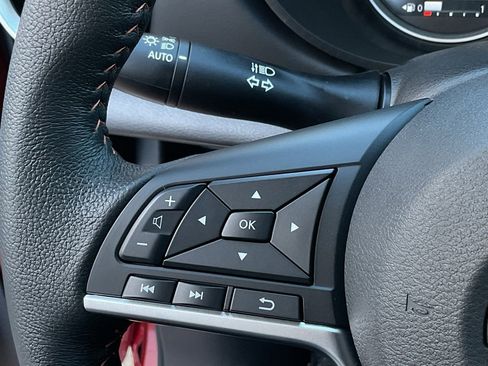 New 2025 Nissan Versa SR image 20