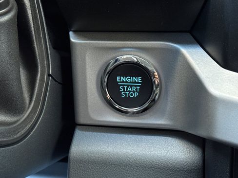 New 2026 Ford F250 XLT w/ XLT Premium Package image 23