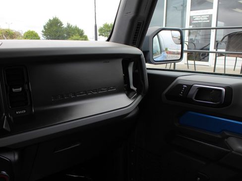 Used 2021 Ford Bronco 2-Door w/ Sasquatch Package image 32