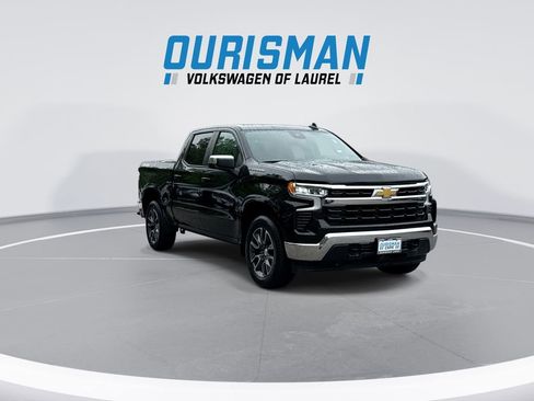 Used 2023 Chevrolet Silverado 1500 LT AWD/4WD image 2
