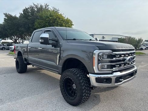 Used 2023 Ford F250 Lariat w/ Chrome Package AWD/4WD image 3