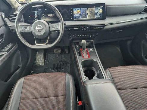 Certified 2025 Nissan Kicks SR w/ SR Premium Package FWD image 19