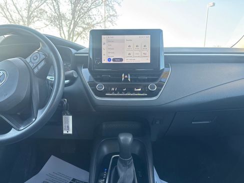 Used 2023 Toyota Corolla LE image 16