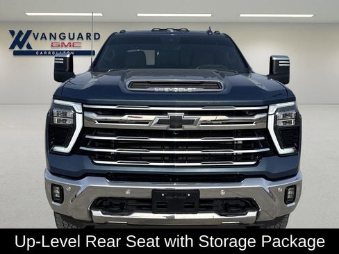 Used 2025 Chevrolet Silverado 2500 LTZ w/ LTZ Convenience Package image 9