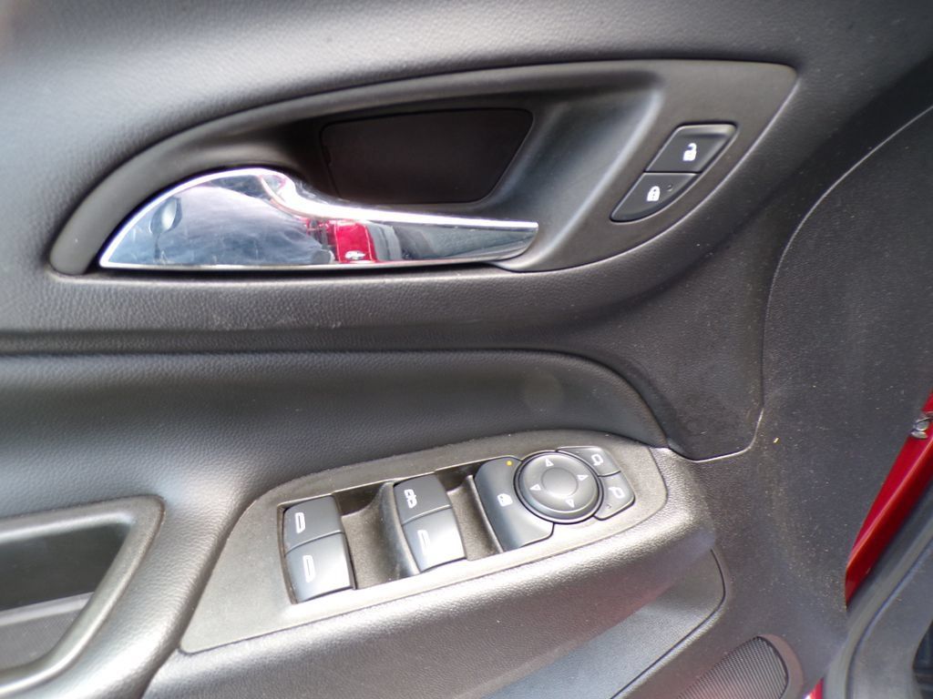 Used 2023 Chevrolet Equinox LT FWD image 23