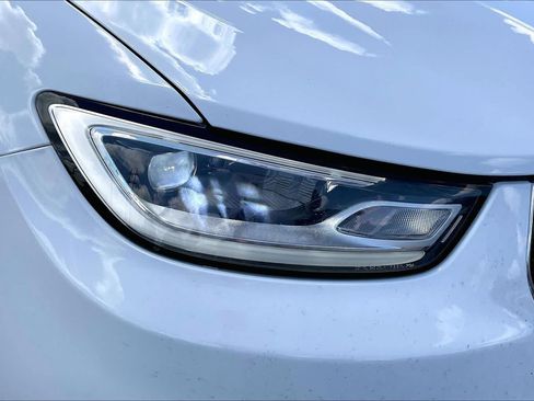 Used 2025 Chrysler Pacifica Select FWD image 26