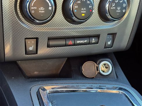 Used 2013 Dodge Challenger R/T Plus image 28