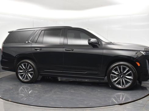 Used 2023 Cadillac Escalade Sport Platinum w/ Heavy-Duty Trailer Package AWD/4WD image 2