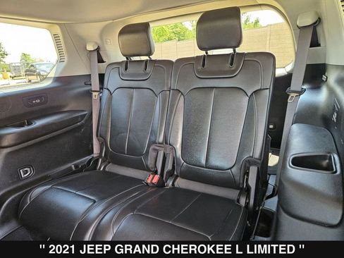 Used 2021 Jeep Grand Cherokee L Limited AWD/4WD image 18