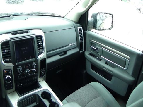 Used 2018 RAM 1500 Big Horn AWD/4WD image 15