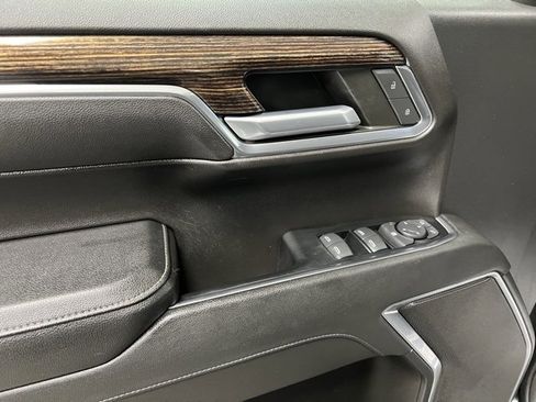 Used 2023 GMC Sierra 1500 Elevation image 28