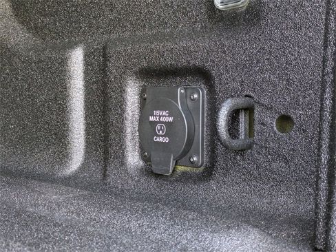 Used 2024 Jeep Gladiator Sport image 30