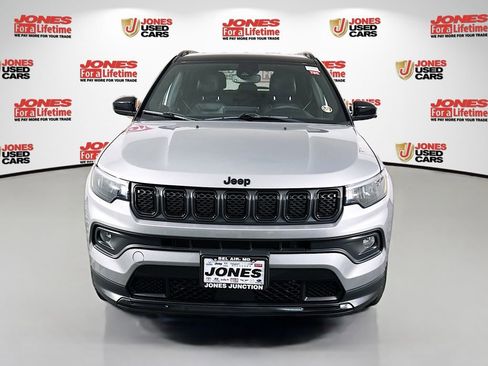 Used 2023 Jeep Compass Latitude w/ Convenience Group AWD/4WD image 10