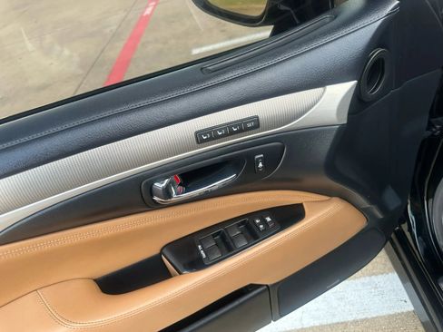 Used 2016 Lexus LS 460 image 31