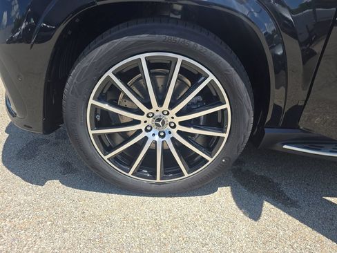 New 2026 Mercedes-Benz GLS 580 4MATIC image 27