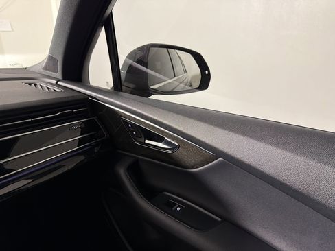 Used 2022 Audi Q7 3.0T Premium Plus AWD/4WD image 28