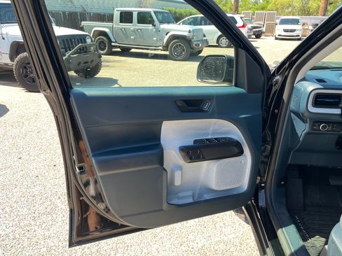 Used 2025 Ford Maverick XLT FWD image 13