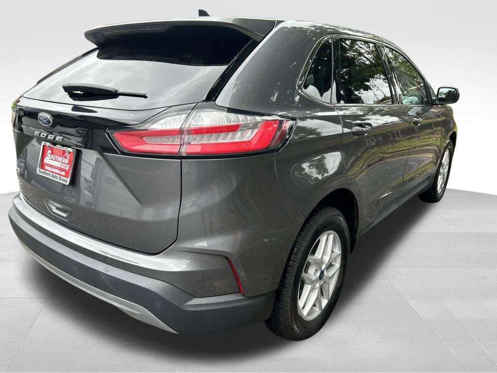 Used 2021 Ford Edge SEL w/ Convenience Package FWD image 5