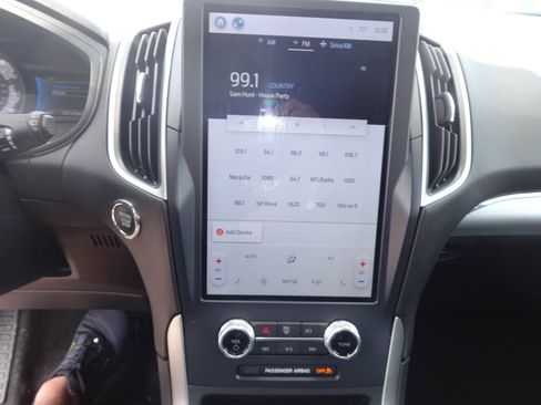 Used 2022 Ford Edge SEL image 14