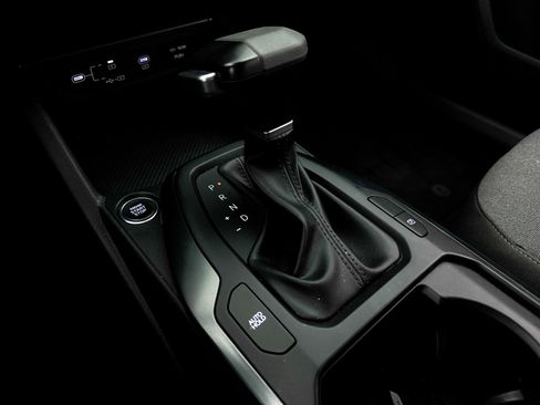 Certified 2025 Kia K4 FWD image 24