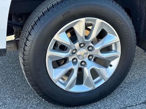 Used 2023 Chevrolet Silverado 1500 Custom w/ LPO, Dark Essentials Package image 31