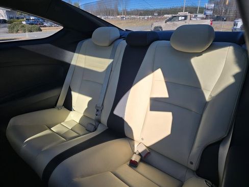 Used 2017 Honda Accord EX-L image 14