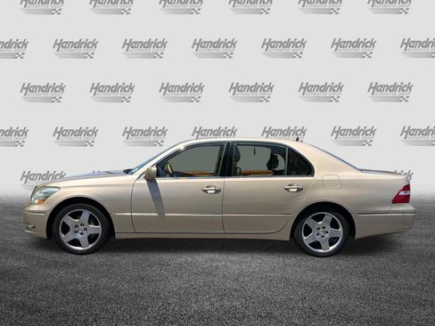 Used 2005 Lexus LS 430 RWD image 8