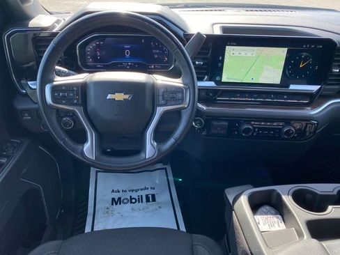 Certified 2025 Chevrolet Silverado 1500 LT AWD/4WD image 7