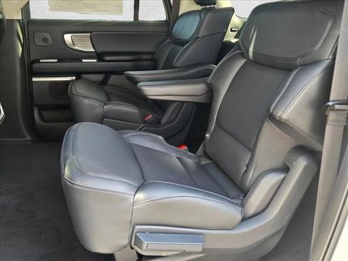 New 2025 Ford Expedition Max Platinum w/ Driver's Package image 16