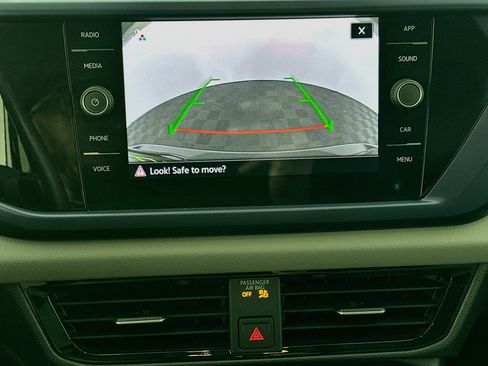 Used 2023 Volkswagen Taos SE FWD image 23