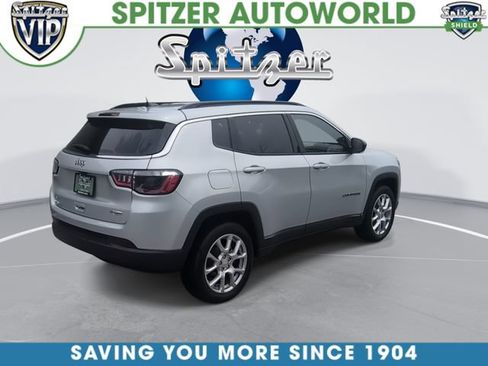 Used 2024 Jeep Compass Latitude AWD/4WD image 10