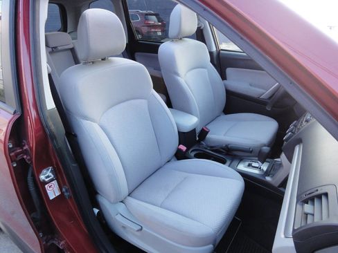 Used 2015 Subaru Forester 2.5i Premium w/ All-Weather Package AWD/4WD image 14